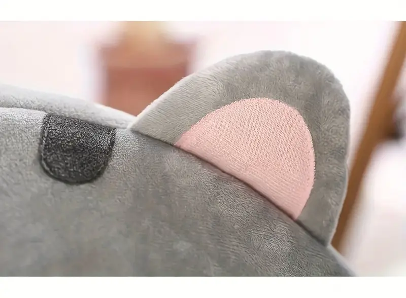 Enclosed Pet Bed Tent for Indoor Resting with Soft Cushion and Compact Design – description image 3