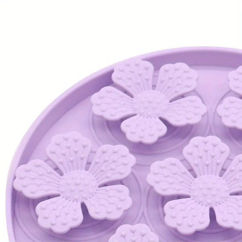 Silicone Pet Slow Feeder Mat for Slower Feeding & Licking with Suction Cup Base – description image 4