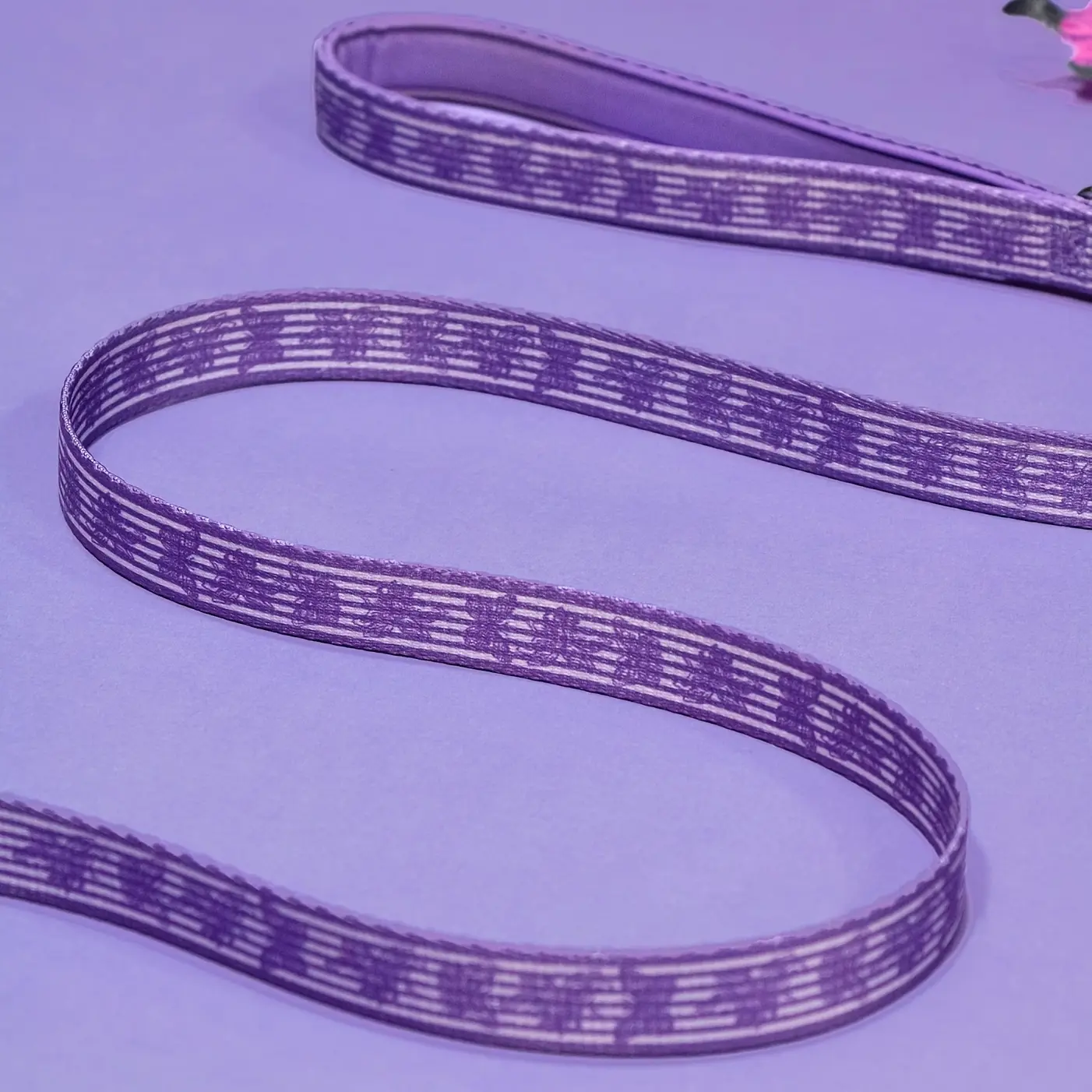 Dog Travel Harness for Walking & Restraint with Adjustable Length and Snug Fit – description image 2