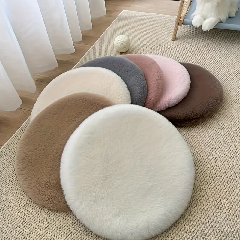 Faux Rabbit Plush Pet Mat for Sleeping & Resting with Short Pile Surface – description image 1